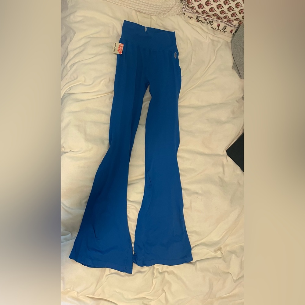 BRAND NEW/ NEVER WORN free people flare leggings